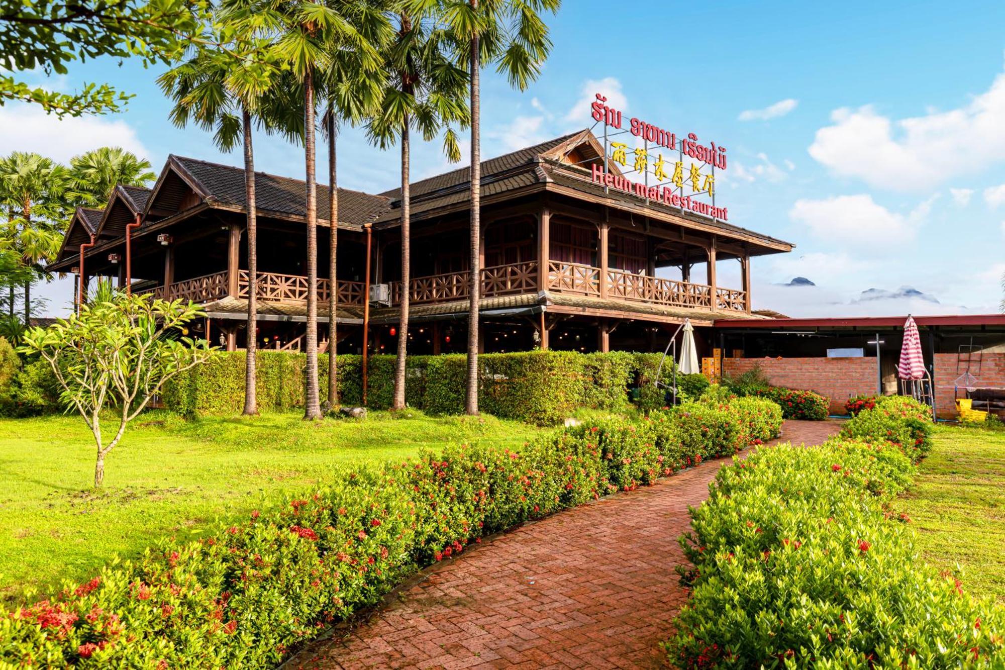 Lisha Garden Resort Hotel Vangviang Kültér fotó