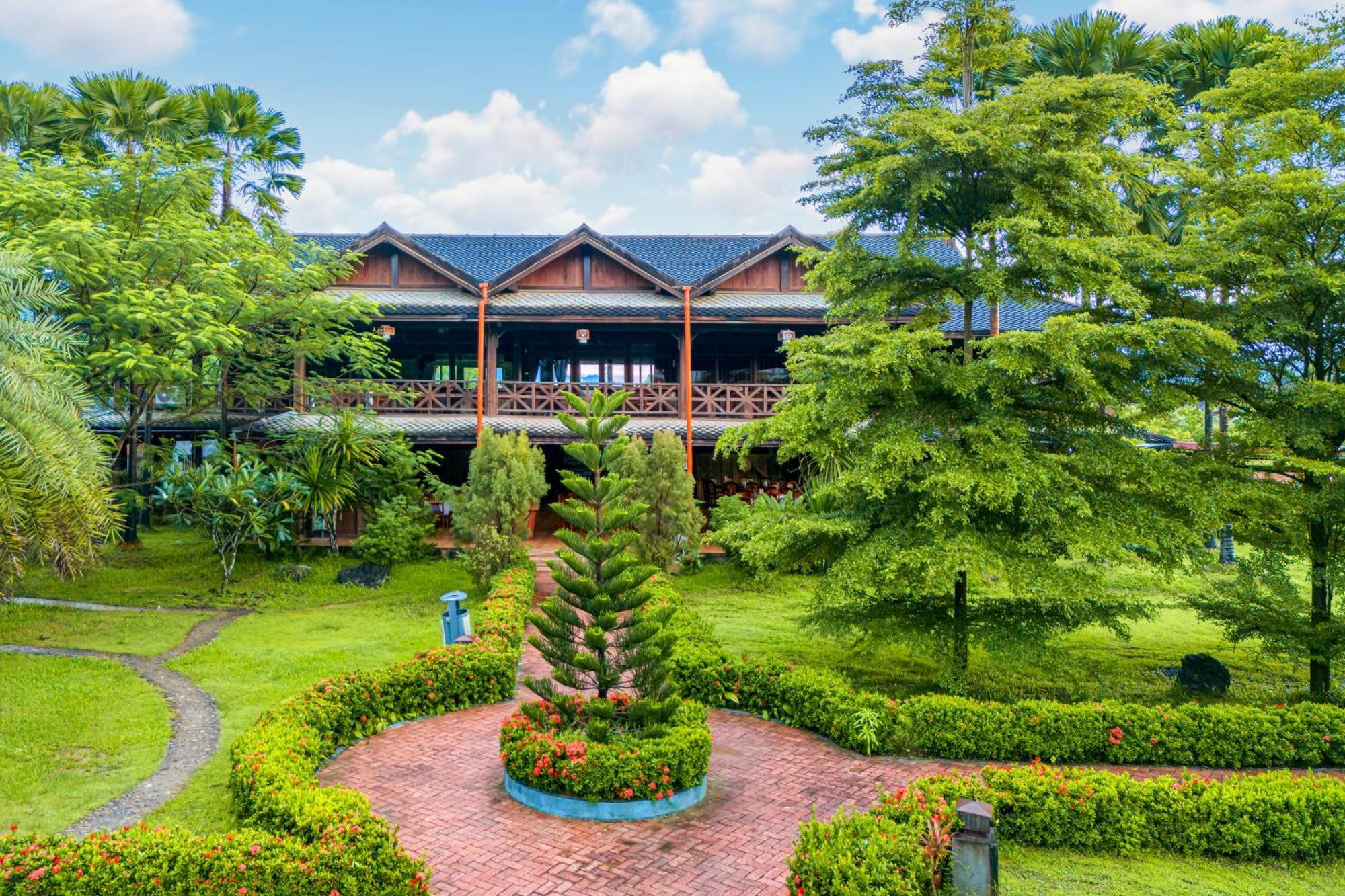 Lisha Garden Resort Hotel Vangviang Kültér fotó
